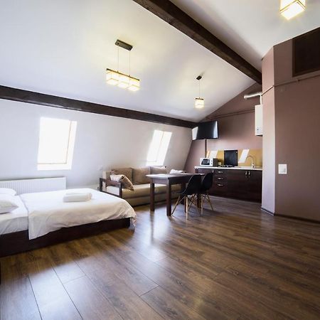 Аpartments In The Center On Mitniy Square Apartment Liov Exterior foto
