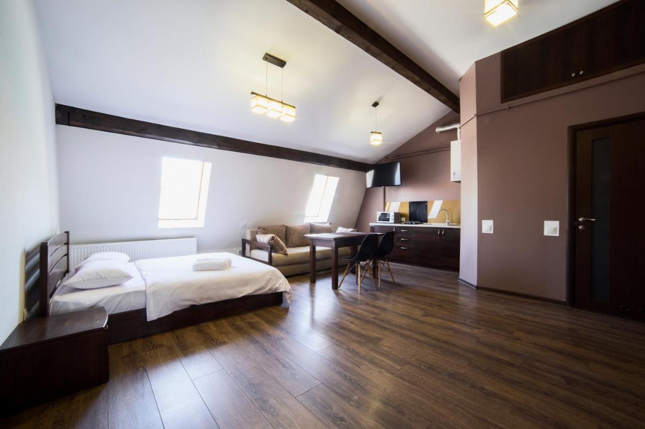 Аpartments In The Center On Mitniy Square Apartment Liov Exterior foto
